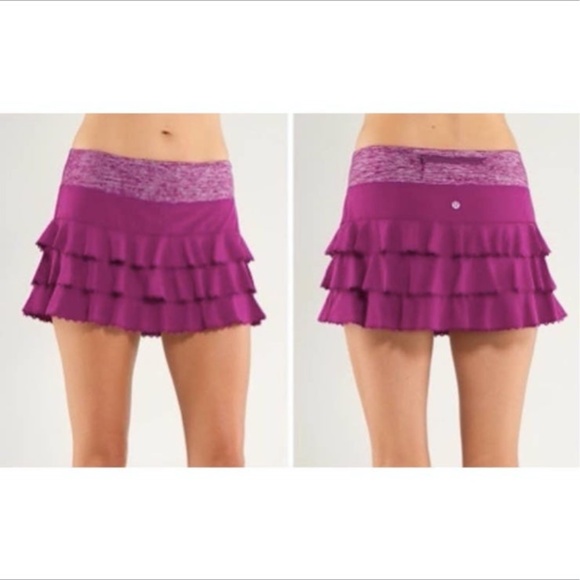 Rare Lululemon Run Weightless Ruffled, Tiered  Dewberry Skort - size 6 - Picture 1 of 11